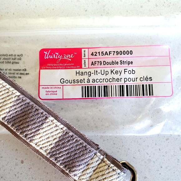 NWT Thirty-one wristlet key fob - Picture 6 of 6